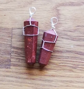 Rød Jaspis dobbelttermineret krystal spids