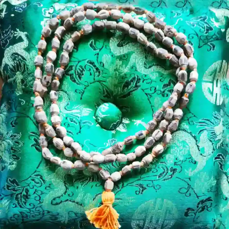 tulsi japa mala 108+1 perle lavet af basilikum planten uden bark
