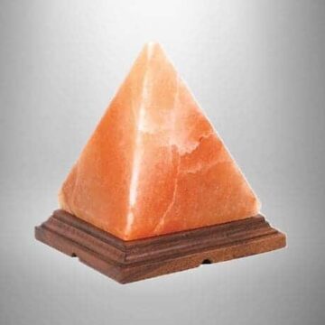 Himalaya saltlampe pyramide formet 2,3 kg
