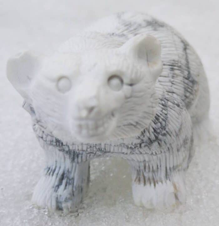 Isbjørn designet i Hvid Howlit