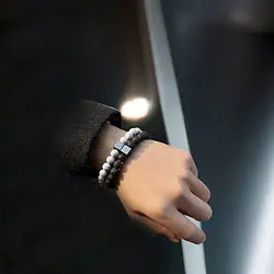 Par Armbånd med Hvid Howlit, Lava og Hæmatit 2