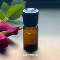 Rosentræolie æterisk